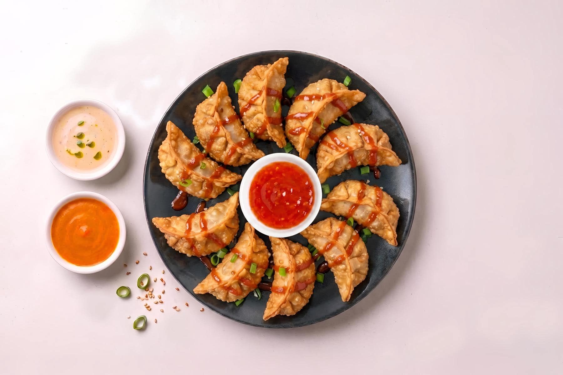 Signature Kimchi Veg Fried Momos [10 Pieces]